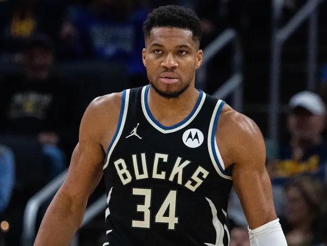 九游娱乐：Shams透露：如果雄鹿继续输球扬尼斯将注定会离开(图3)