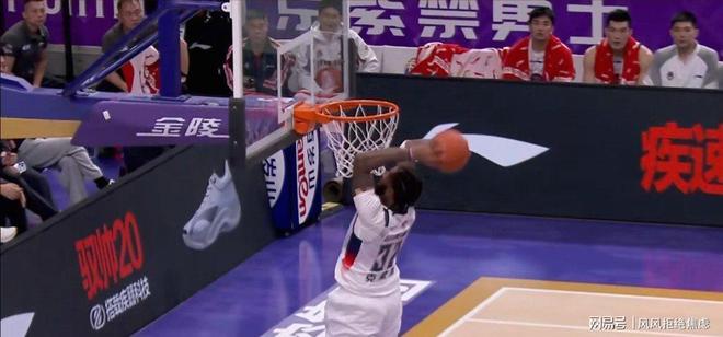 九游娱乐NineGame：鲍威尔低迷里勒无解克里斯内线苦苦支撑山东男篮负于北京北控(图6)