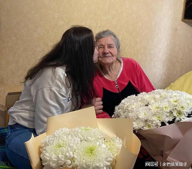 九游娱乐NineGame：乌克兰居民：母亲在战争期间去世俄罗斯人夺走了我们逝去的亲人(图10)