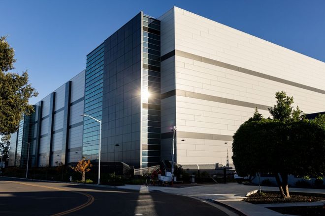 九游娱乐：硅谷GPU蒙尘马斯克一言成谶：美国AI被电卡脖子(图10)