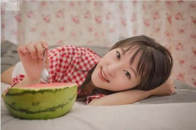 爆笑经典相亲糗事冷笑话我有个三十几岁的兄弟相亲五十多次都没成功过！他决定反思一下觉得一见面！