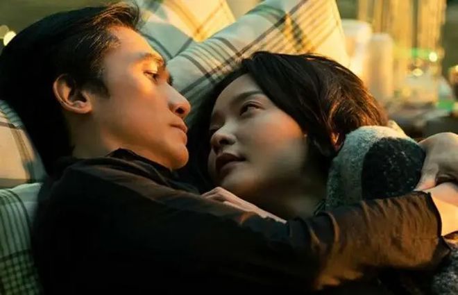 中年男人动了真情不会说“我爱你”而是用这4个方式表达爱意