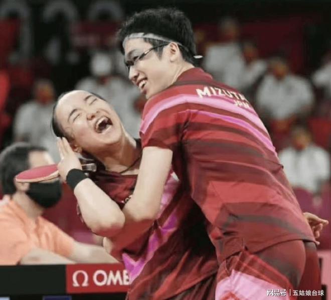 最有意思的两对混双组合：篠冢大登-伊藤美诚；蒯曼-林诗栋(图3)